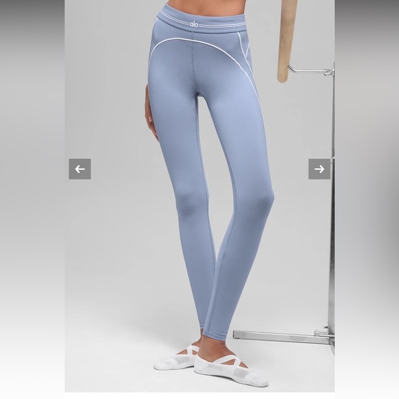 ALO Yoga Pants - ALO Yoga Airbrush High-Waist Heart Throb Legging Winter Frost/White XXS